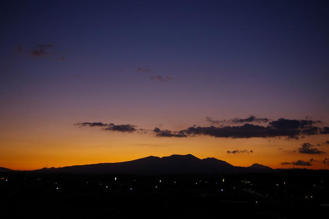 朝~夕 樽前山