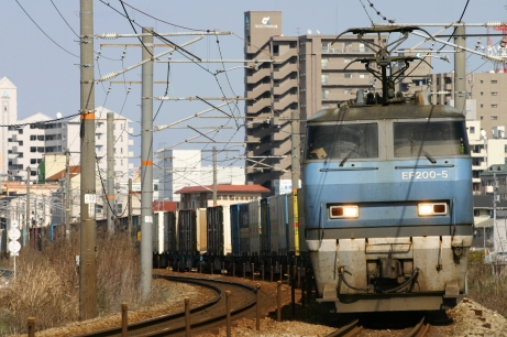 岡山の列車(EF200牽引貨物)