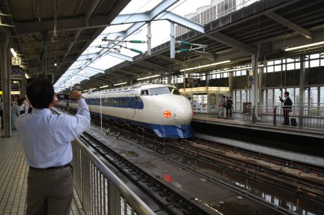 関西の列車(0系こだま)