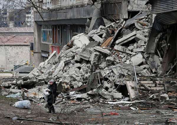 ウクライナで子ども148人死亡