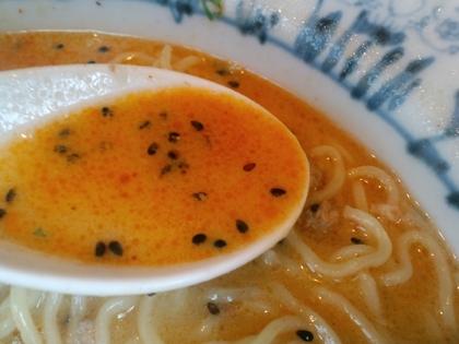 塩らーめん あいうえお　(目黒)　坦々麺白