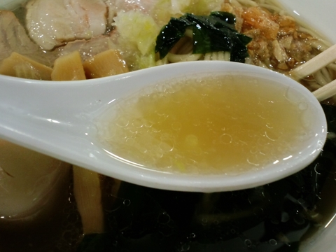 創彩麺屋 野の実 (東名足柄SA)　煮玉子塩らぁ麺