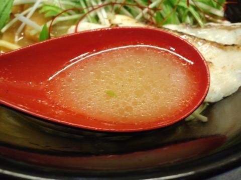 喜家・ともえ軒 大森本店 (大森)　真鯛の潮とんこつラーメン