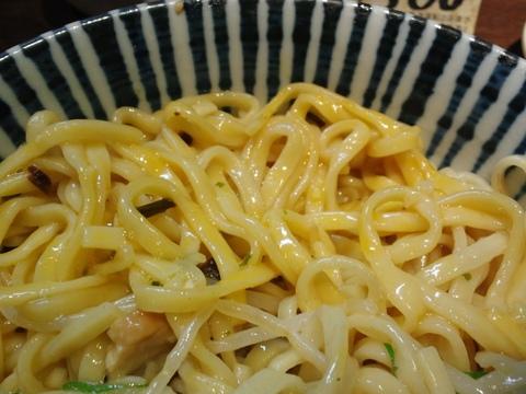 七重の味の店めじろ 川崎BE店 (川崎)　にんにく塩油そば