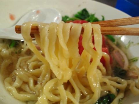 金町製麺 (金町)　冷やし蕃茄らーめん