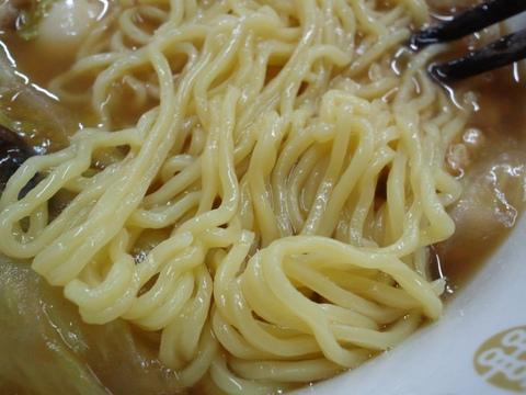 上海飯店 (大森海岸) 五目ソバ+半チャーハン