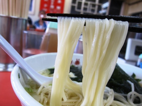 老郷 本店 (平塚)　湯麺・餃子・みそ麺