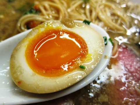 背脂煮干そば 晴 (大森) 背脂煮干そば