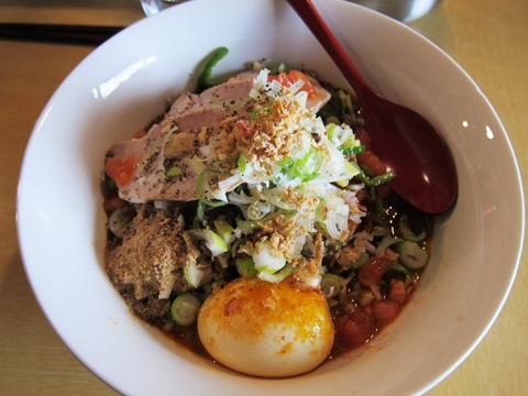 ajito (大井町) ピザソバ豚卵
