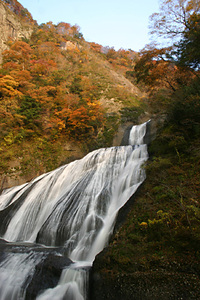 袋田の滝紅葉紀行(11/6) 2004/11/12 07:34:07