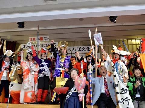 ナルク札幌のピンコロ劇団が文化祭で見せたシニアの底力　大盛り上がりの笑劇にやんやの拍手