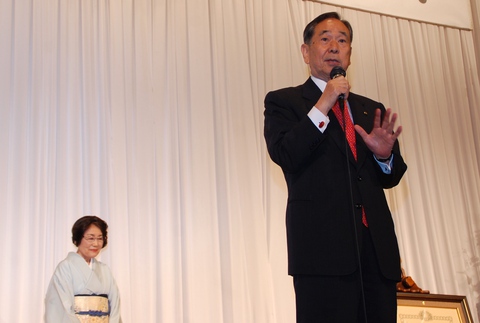 北海道友愛福祉会 中田清理事長の受勲記念祝賀会を開催 北海道友愛福祉会 中田清理事長の受勲記念祝賀会を開催