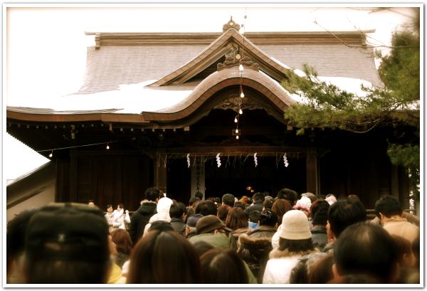 歴史溢れる「亀田八幡宮」への初詣と御利益について