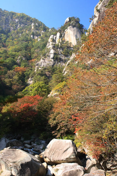 昇仙峡の秋にはもう少し(2006.11.5)