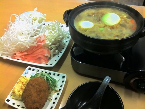 チョイ辛スープカレー鍋定食 － 大和旅館（洞爺湖）