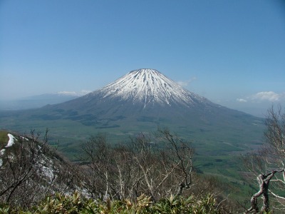 尻別岳(1107.4m)