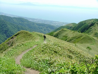 伊達紋別岳で屁タレMTB登山