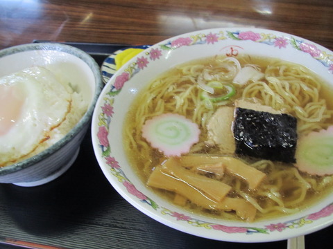 ゆりや食堂