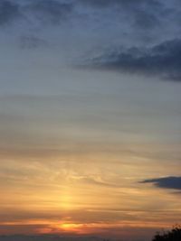 夕方の風は秋の風