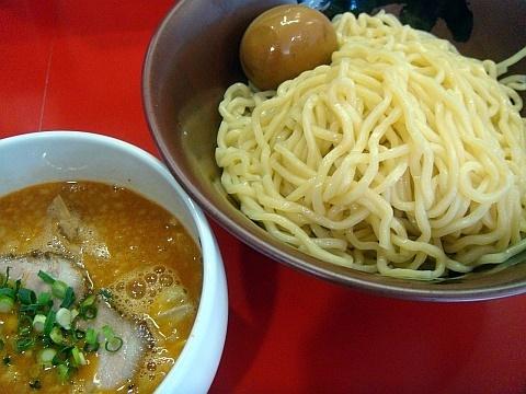 あら焚き豚骨あらとん