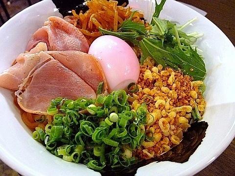 あら焚き豚骨あらとん【札幌らーめん共和国】