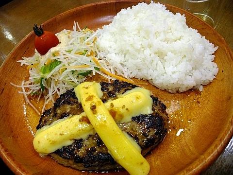 びっくりドンキー 札幌駅前通り店《ガリバーバーグ登場》