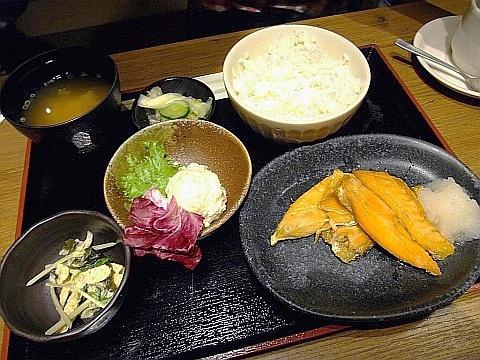海へ 時計台前店《日曜出勤と言えば…》
