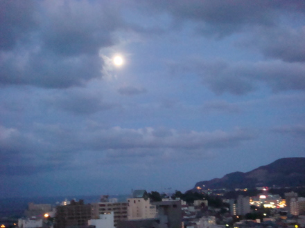 十五夜 小樽にて