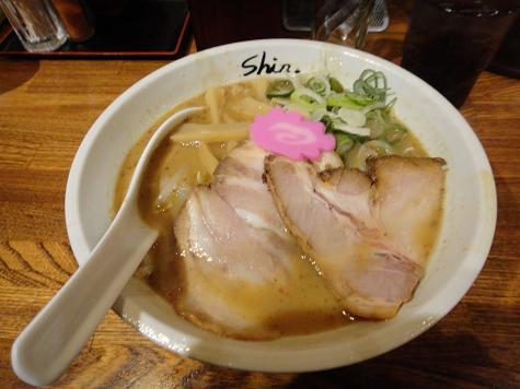 拉麺 Shin