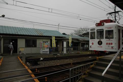 和歌山、関空へ　その１１　伊太祈曽駅　