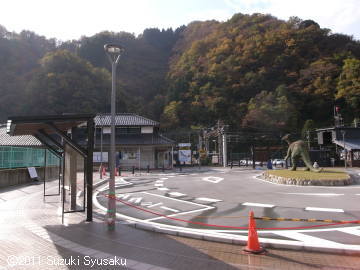 【福井】えちぜん鉄道・勝山駅前広場完成&動くテキ6保存会