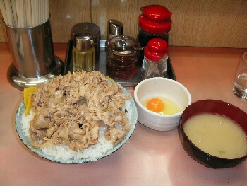 日本一美しいスタ丼は帯広にある/食事処 駒