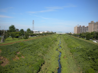 手稲区の軽川（がるがわ）遊歩道を撮影してきました。